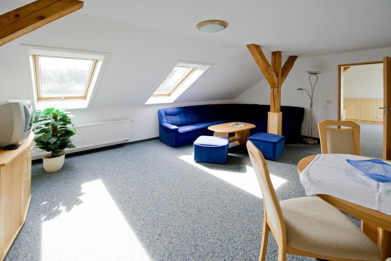 Hotel Sportpark Rabenberg Breitenbrunn  Esterno foto