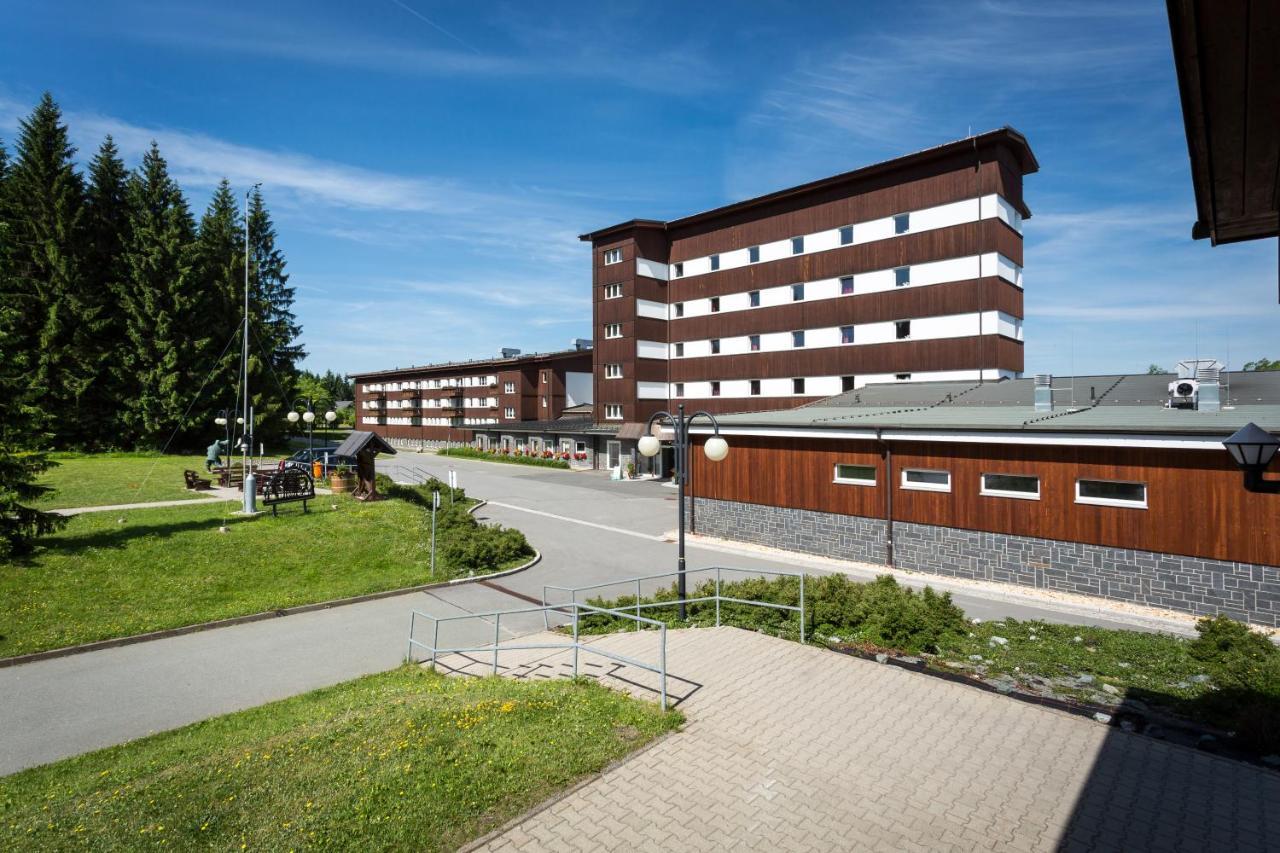Hotel Sportpark Rabenberg Breitenbrunn  Esterno foto