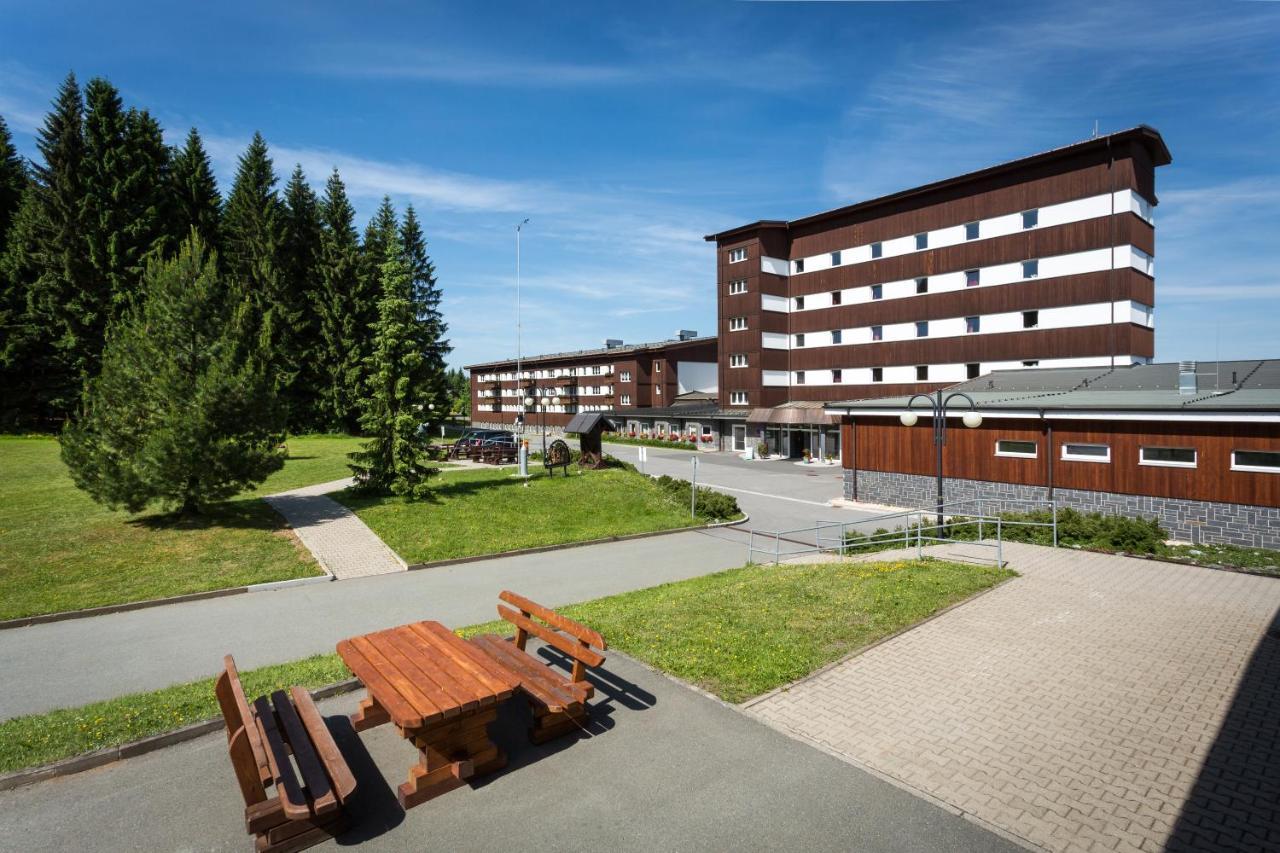 Hotel Sportpark Rabenberg Breitenbrunn  Esterno foto