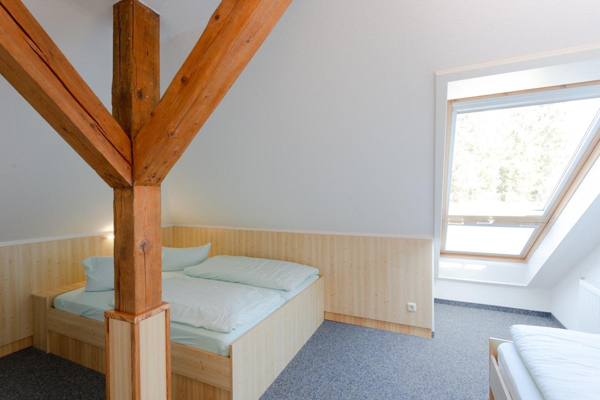 Hotel Sportpark Rabenberg Breitenbrunn  Esterno foto
