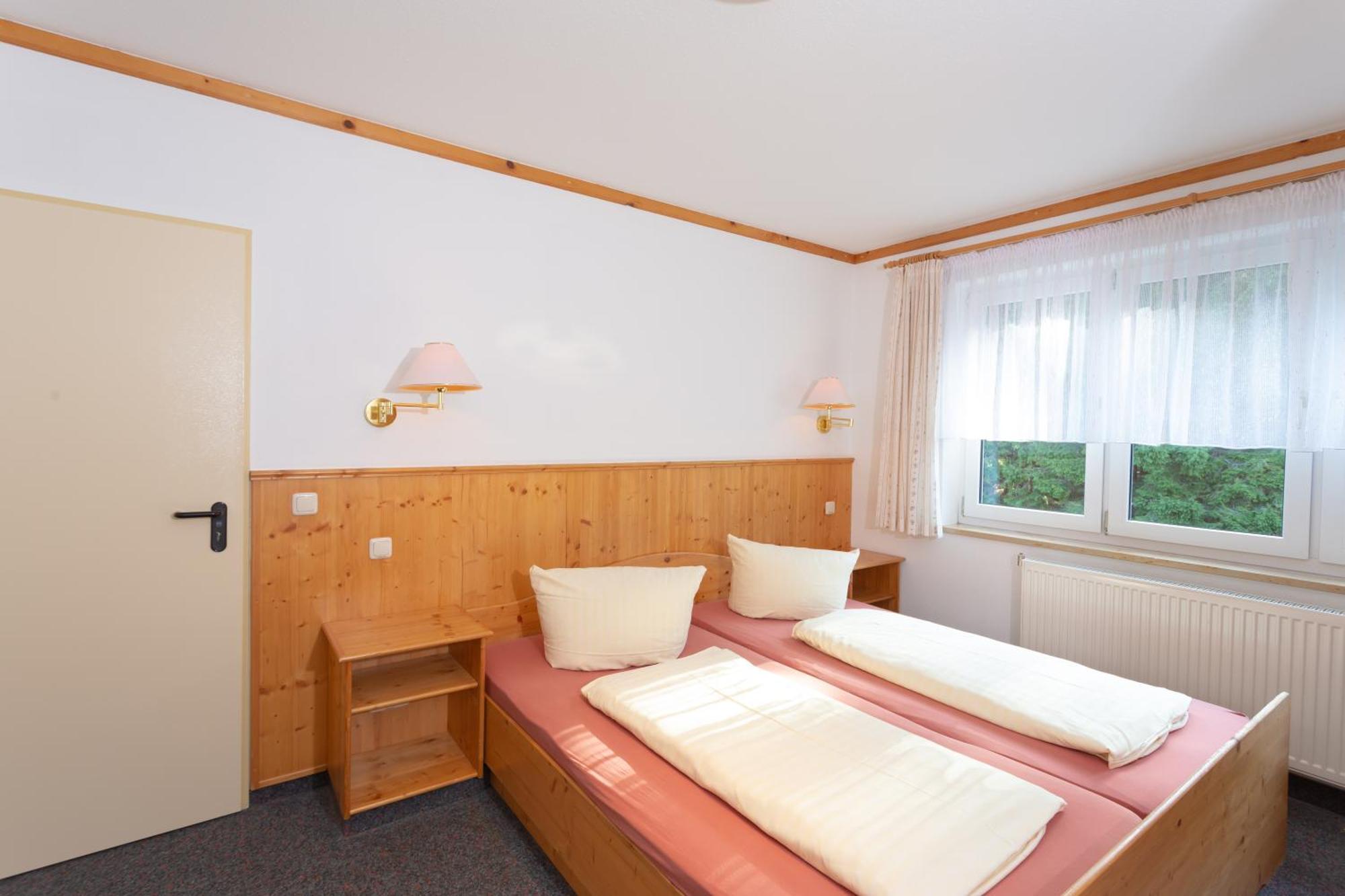 Hotel Sportpark Rabenberg Breitenbrunn  Esterno foto